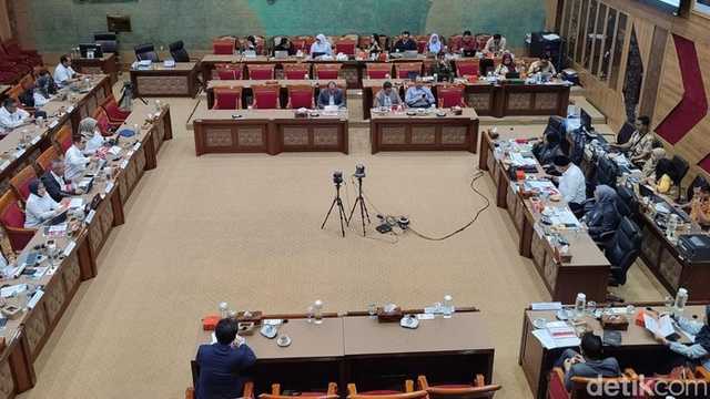 Search image article