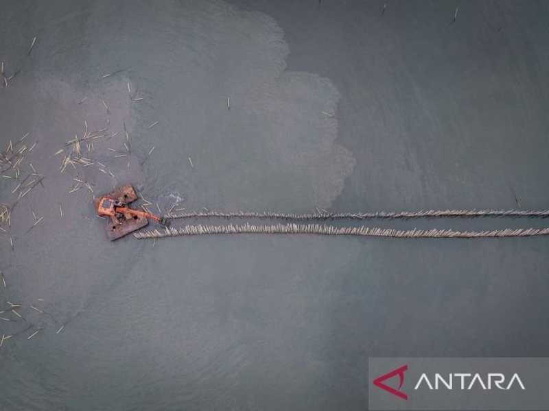 KPPMPI desak pemerintah tinjau izin pemagaran laut Cilincing, ancam nelayan