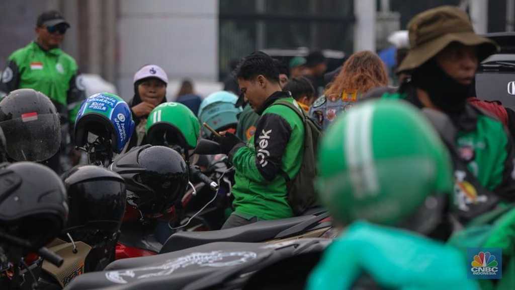 Kapolri Minta Gojek-Grab Sediakan Fitur Keamanan untuk Ojol