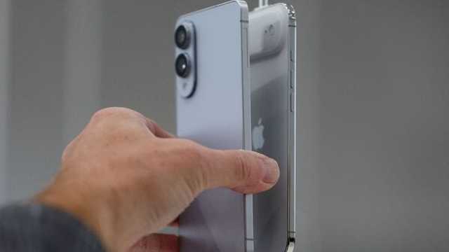 Eksekutif AI senior Apple hengkang, di tengah kritik pengembangan AI