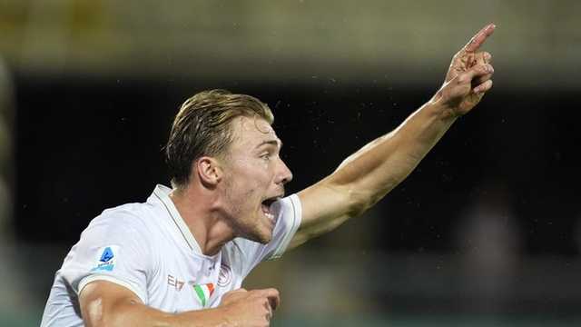 Napoli menang 3-1 di markas Fiorentina, Hojlund cetak gol debut