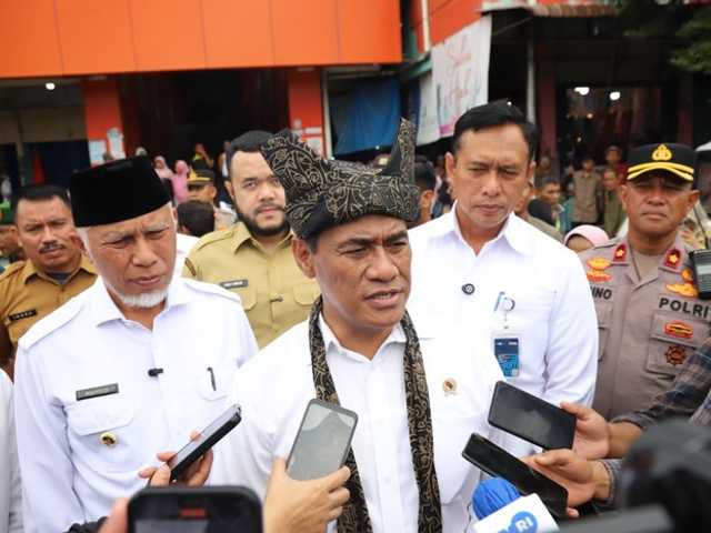 Mentan Amran pastikan penyaluran beras SPHP hingga Desember 2025, harga pangan stabil