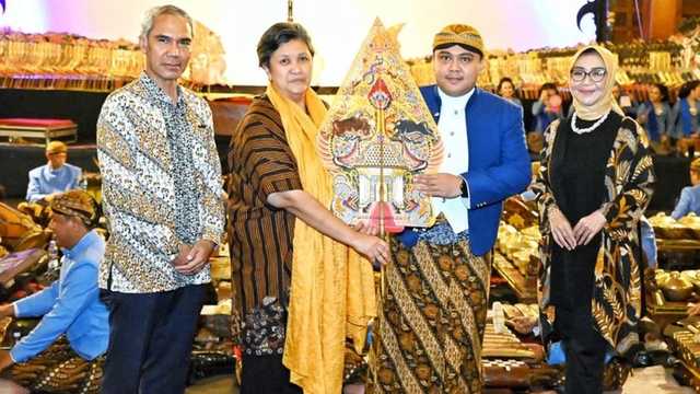 Wakil Ketua MPR Rerie: Wayang Kulit Perkuat Fondasi Kebangsaan