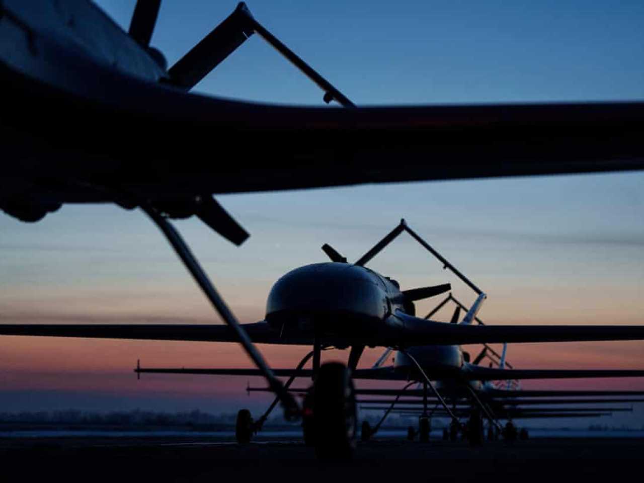 Drone Ukraina Hantam Kilang Minyak 1.400 Km di Rusia, Zelenskyy Minta Trump