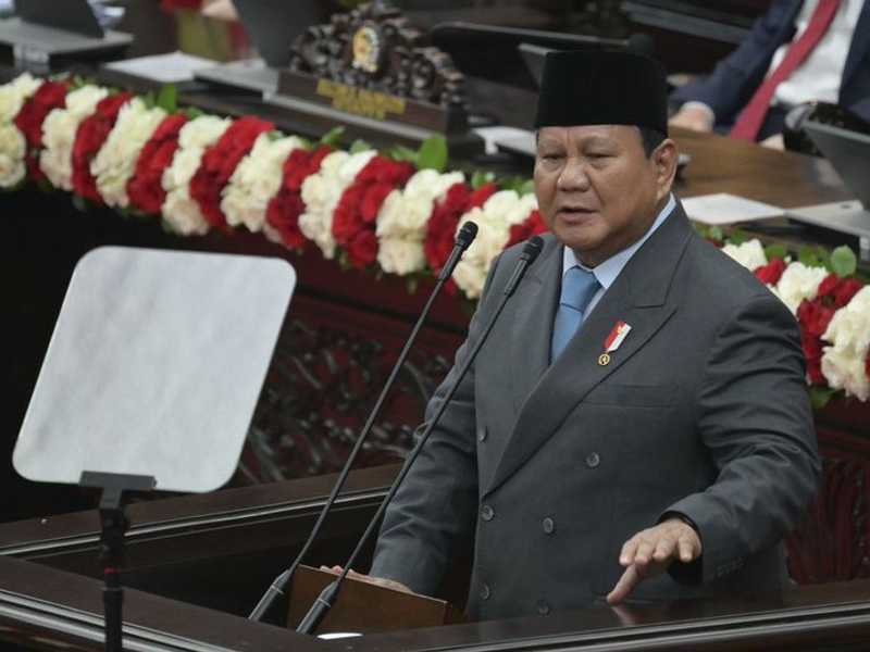 Prabowo Desak Bupati Baru Ditempa di Kamp Tentara, Bukan Hotel Mewah