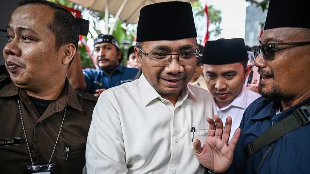 Mantan Menag Yaqut Diteriaki Maling Usai Diperiksa KPK Soal Korupsi Kuota Haji