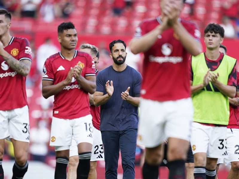 Ruben Amorim tolak ubah sistem 3-4-3 meski Manchester United terpuruk