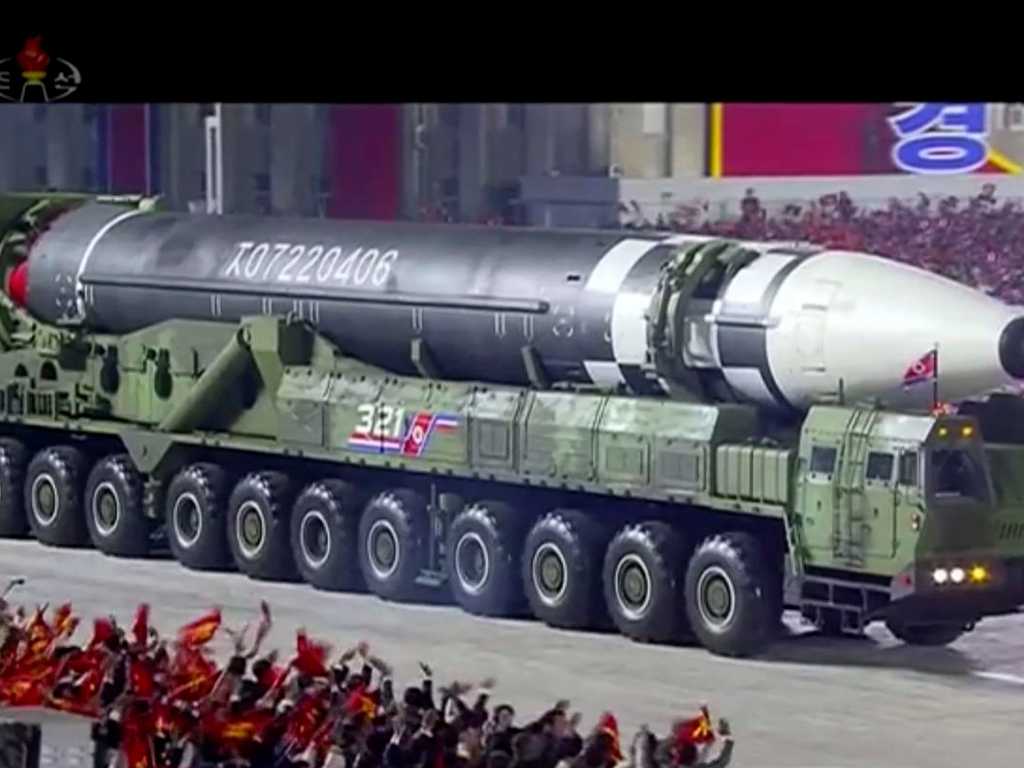 Korea Utara Luncurkan Rudal, Tanggapi Kapal Selam Nuklir Korsel