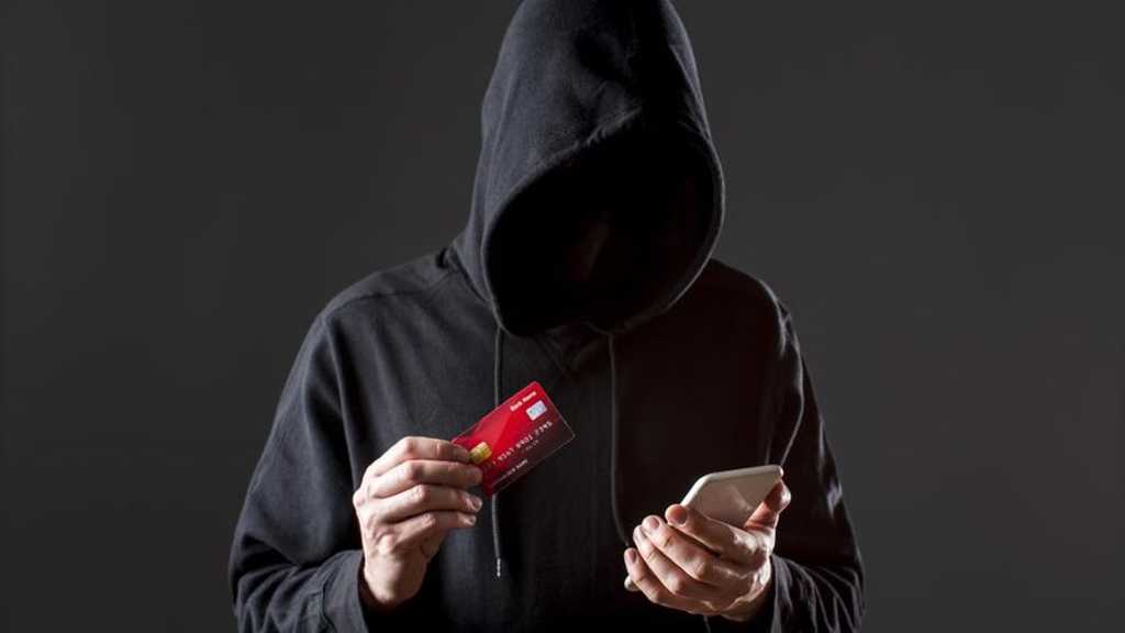 Ancaman Serius! Phishing Canggih Bobol Data Hotel & Kuras Rekening Bank