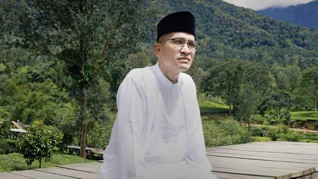 Ruben Onsu Akhirnya Berangkat Umrah Perdana ke Tanah Suci Setelah Mualaf