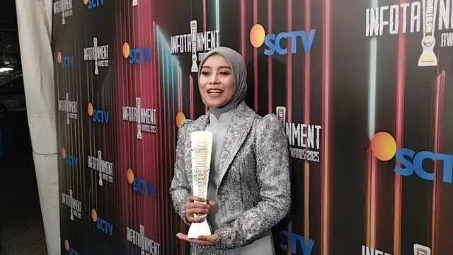 Lesti Kejora dan Rizky Billar sabet penghargaan di Infotainment Awards 2025