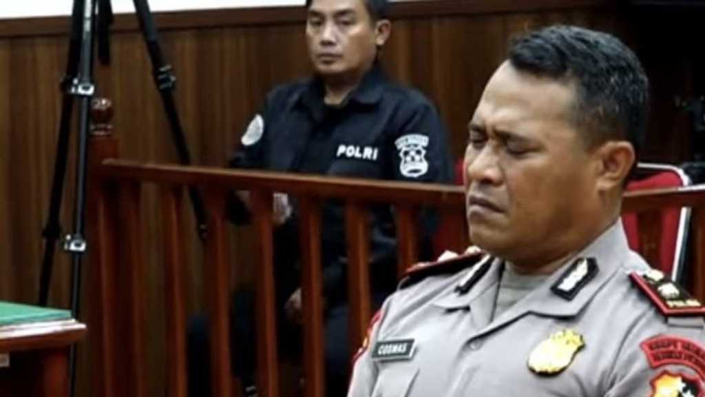 Resmi! Danyon Brimob Kompol Kosmas Di-PTDH Terkait Kasus Lindas Ojol