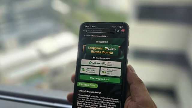 Menaker Yassierli Sesali Ancaman PHK Massal Tokopedia Usai TikTok Kuasai Saham