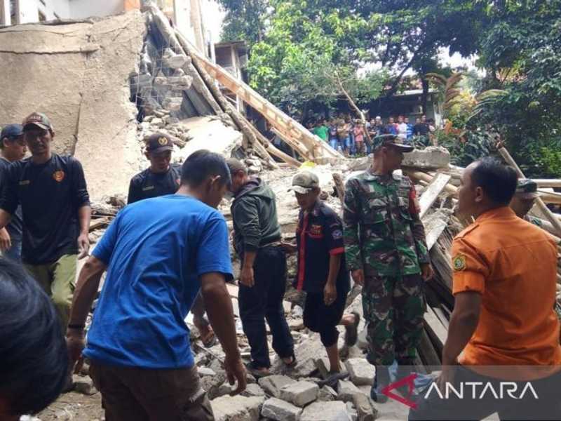 Tragedi Maulid Nabi: Bangunan Majelis Ambruk di Bogor, 3 Tewas Puluhan Luka