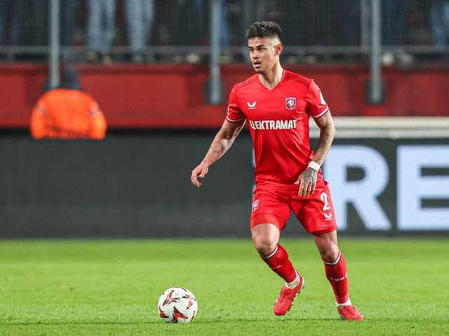 Mees Hilgers bertahan di FC Twente hingga Januari