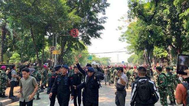 Search image article