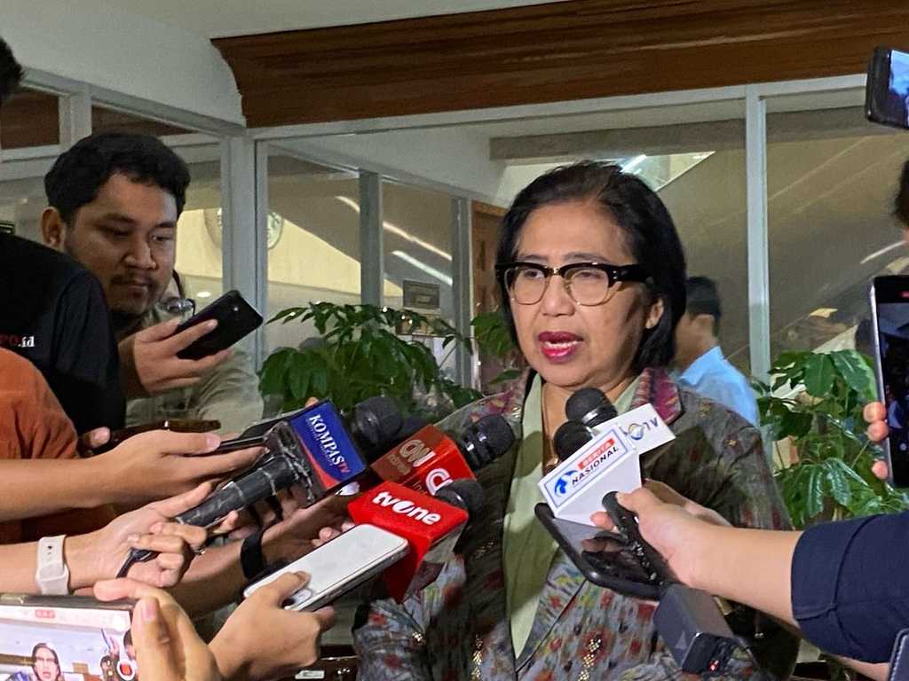 DPR Desak SPPG Santuni Korban Keracunan Makan Gratis, Ancam Sanksi Tegas