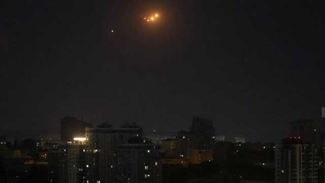 Rusia serang Ukraina besar-besaran dengan drone dan rudal, tewaskan tiga orang