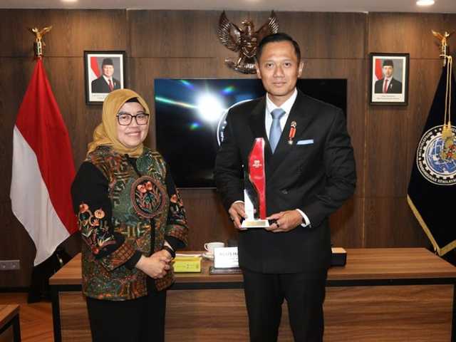 AHY Raih Leadership Award, Apresiasi Kerja Keras Pembangunan Infrastruktur
