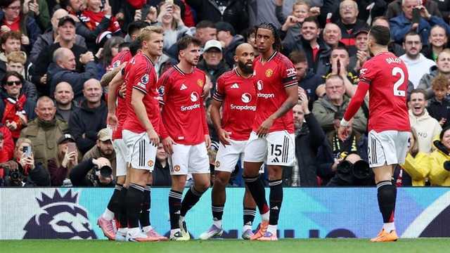 Manchester United: Brighton Momok Menakutkan di Old Trafford?