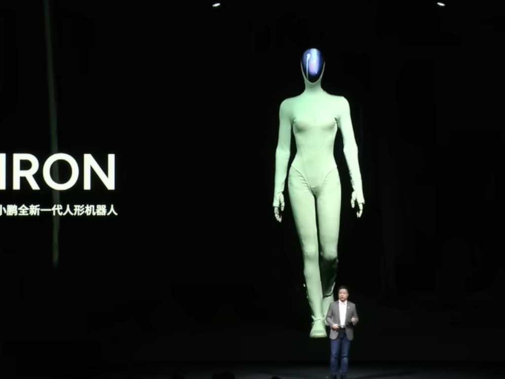 Xpeng Pamer Robot IRON: Desain Feminin, Gerakan Luwes Mirip Manusia