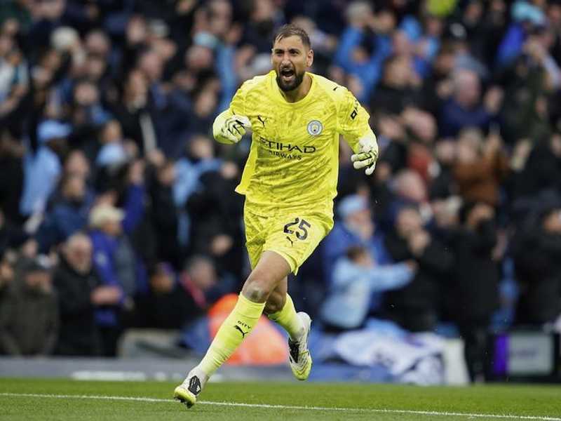 Donnarumma emban misi khusus dari Guardiola di Man City