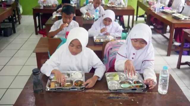 Ratusan Siswa di Jateng Keracunan Usai Konsumsi MBG, Diduga Tercemar Bakteri