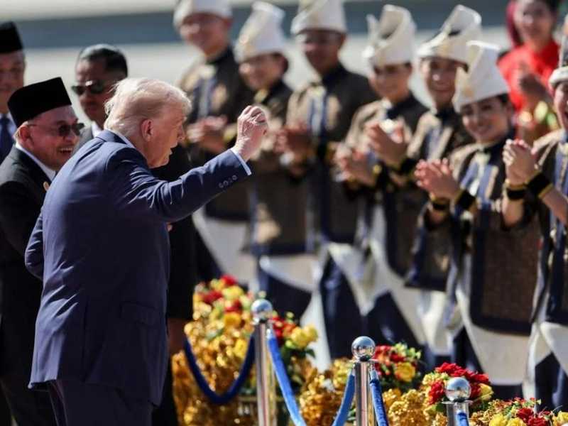 Donald Trump Goyangkan Pinggul di Malaysia, Hadiri KTT ASEAN ke-47