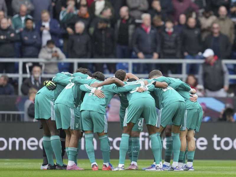 Liverpool raih kemenangan tipis atas Burnley berkat penalti Mohamed Salah