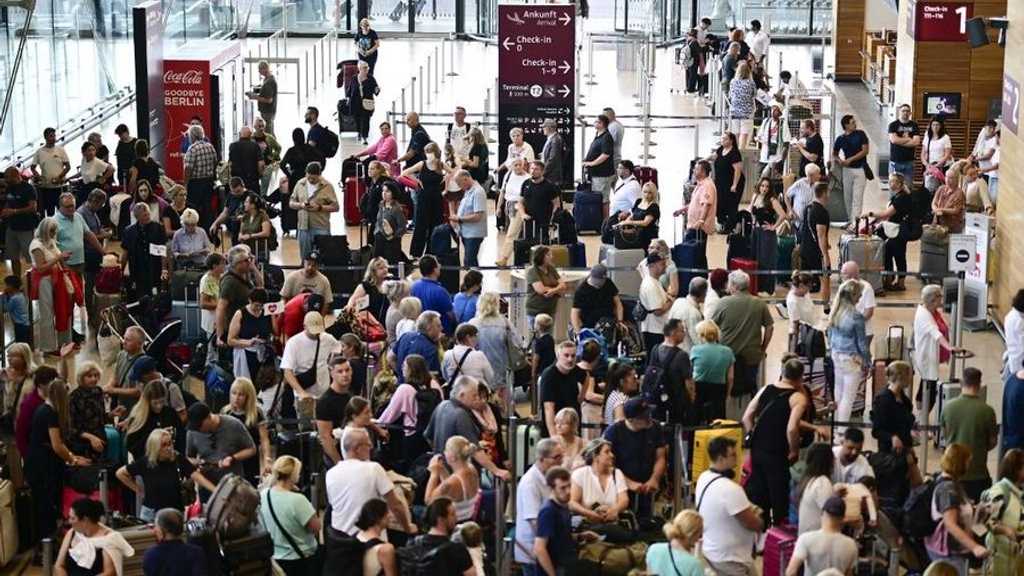 Serangan siber lumpuhkan sistem check-in Collins Aerospace, bandara Eropa kacau