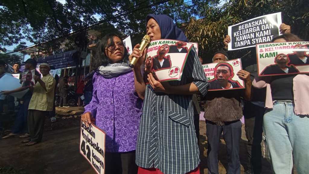 Puluhan Massa di Bandung Tuntut Pembebasan Very Kurnia, Korban Salah Tangkap Polisi