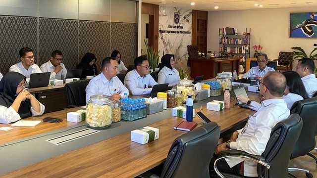 Search image article