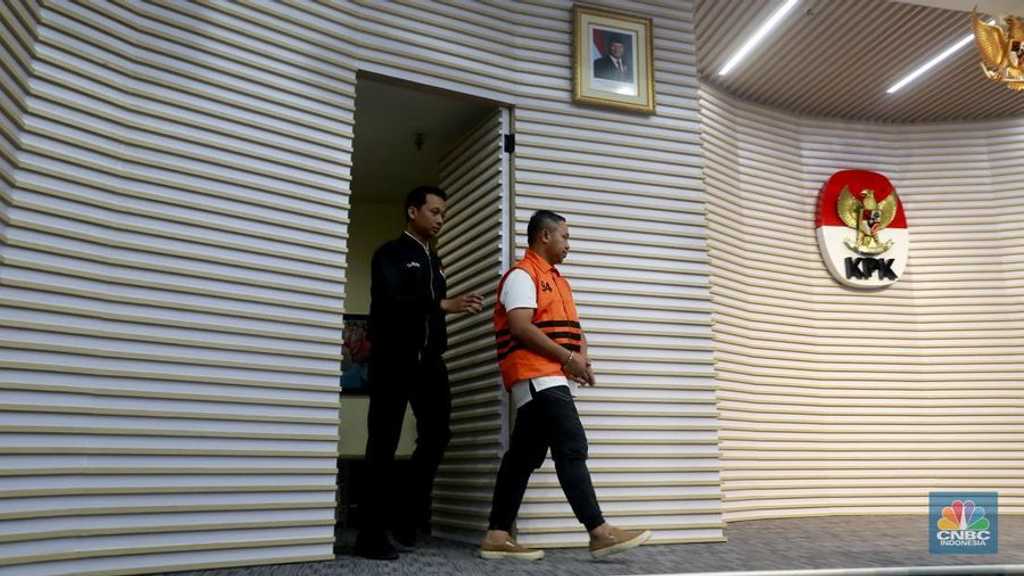 Search image article