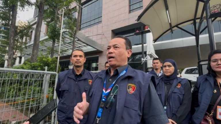 Search image article