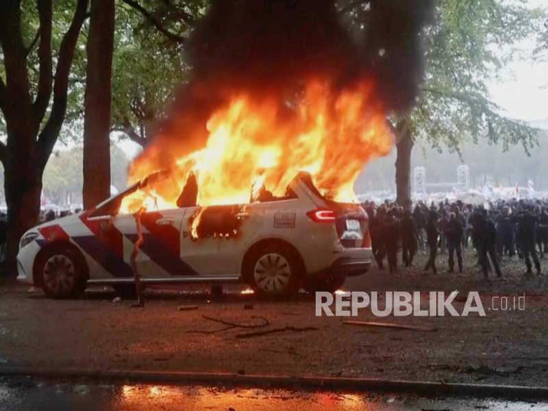 Amsterdam Membara: Demonstrasi Sayap Kanan di Belanda Berakhir Ricuh