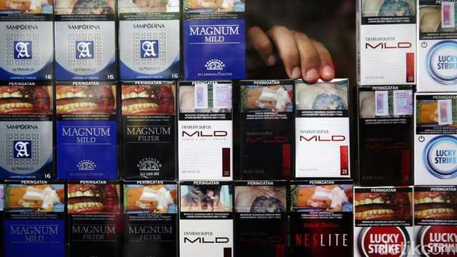 Pedagang Pasar Tolak Larangan Jual Rokok di Raperda KTR DKI, Ancam Demo