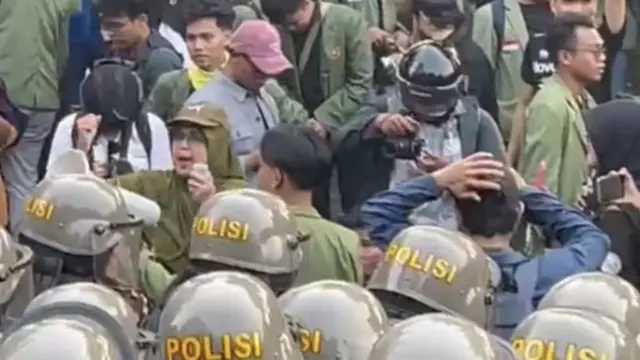 Emak-emak Neno: Polisi Pembunuh Ojol, DPR Penghianat Bangsa!