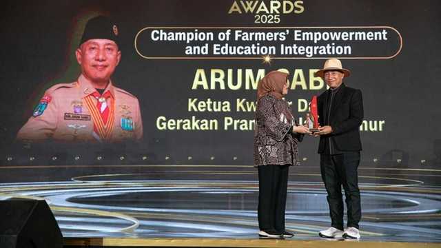 HM Arum Sabil Raih CNN Indonesia Award 2025: Dedikasi untuk Petani dan Pendidikan