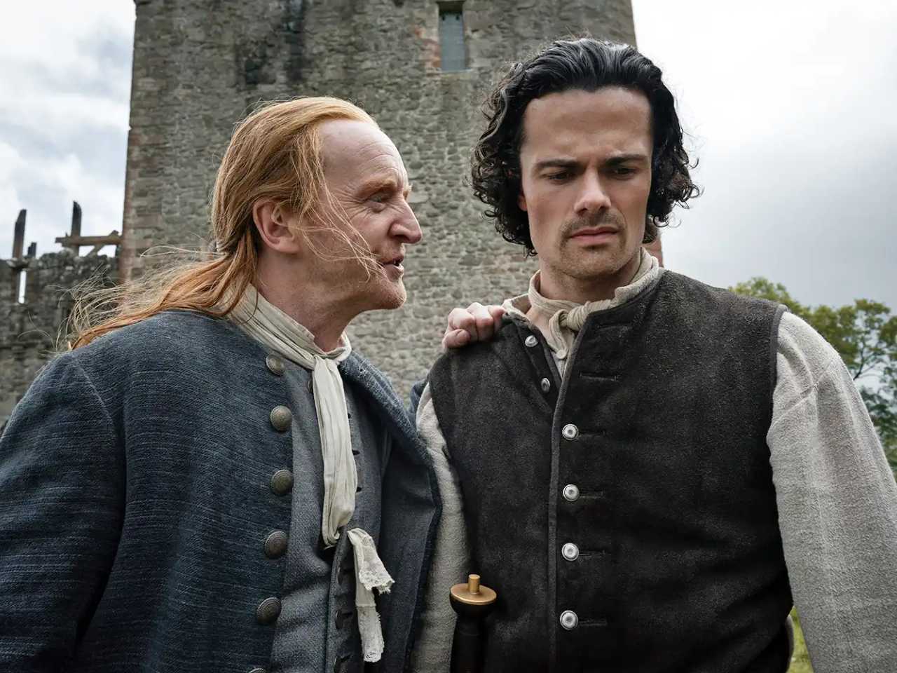 Ellen MacKenzie Lolos Ujian Kemurnian Berkat Bantuan Julia di Outlander: Blood of My Blood