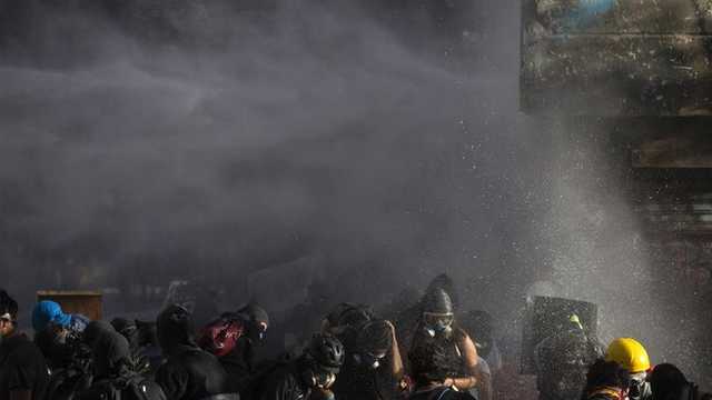 Krisis Kemanusiaan: 230 Demonstran Chile Buta Permanen Ditembak Polisi