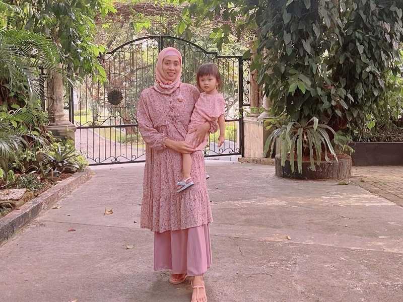 Maria Febe, Mantan Pebulu Tangkis, Peluk Islam: Kisah Spiritual Terpicu Azan