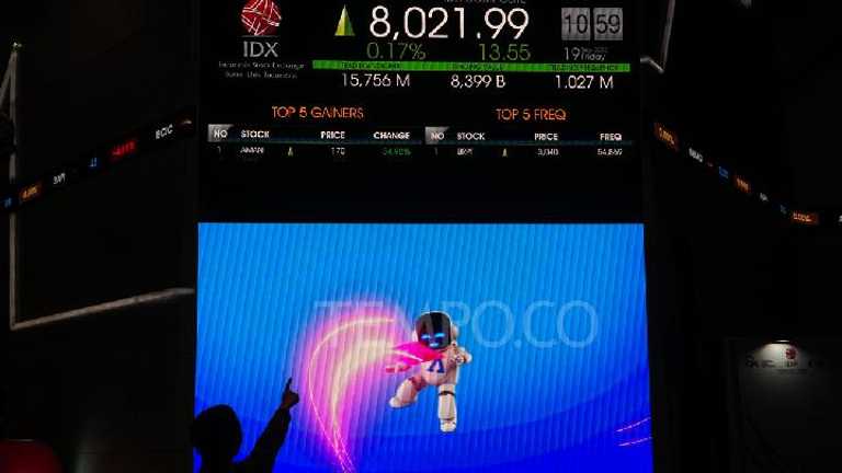 IHSG catat rekor tertinggi baru, tembus 8.051,1