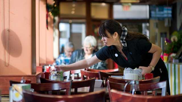Turis Cina Diusir Restoran Jepang, Pakaian Kasual Dianggap Terbuka