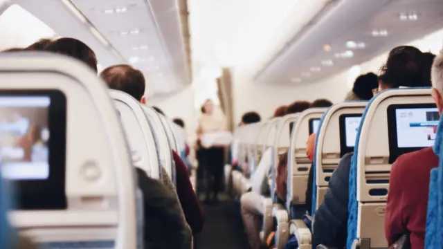 Horor di Udara: Baterai Lithium Terbakar di Kabin, Air China Mendarat Darurat
