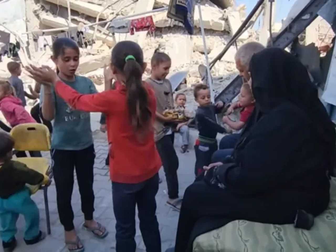 Kakek Nenek di Gaza Rawat 36 Cucu Yatim Piatu, Kehilangan 5 Putra