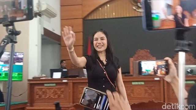 Nikita Mirzani Divonis 4 Tahun Penjara, Lega Dakwaan TPPU Gugur