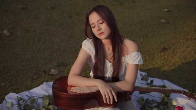 Barbie Arzetta debut sebagai penyanyi, rilis single "Menahan Rindu"