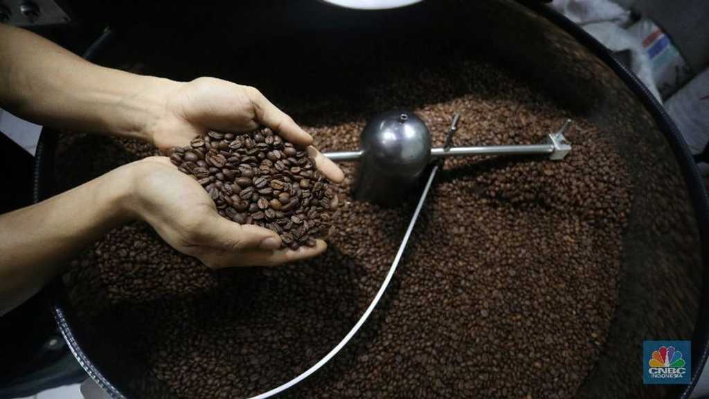 Perantau China Go Soe Loet Dirikan Kopi Kapal Api