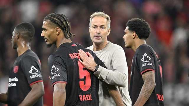 Pelatih Leverkusen kecewa usai ditahan imbang Monchengladbach di menit akhir