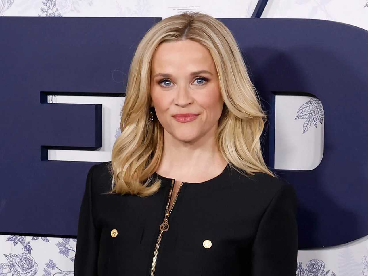 Reese Witherspoon menyesal tinggal di LA karena dampak paparazzi pada anak-anaknya